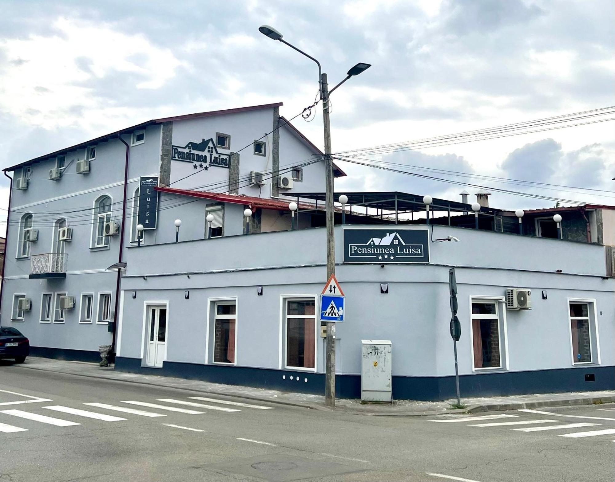 Pensiunea Luisa Craiova Exteriör bild